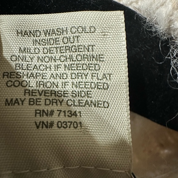 LL Bean Fisherman Knit Cardigan Sweater Size Medium - Picture 9 of 9